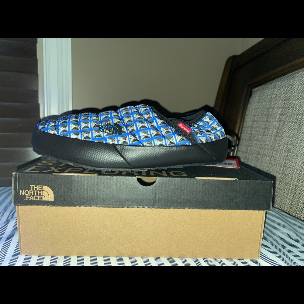 supreme x northface loafers